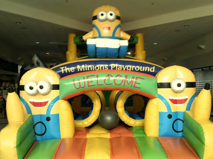 The Minions Playground Bounce House Picture 10