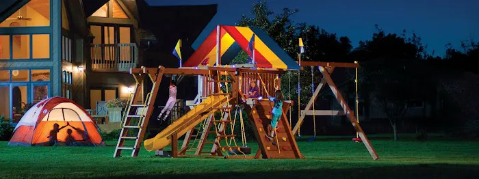 Playground King | Rainbow Play Systems Tampa Picture 3