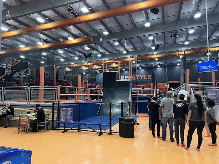 Sky Zone Trampoline Park Picture 4