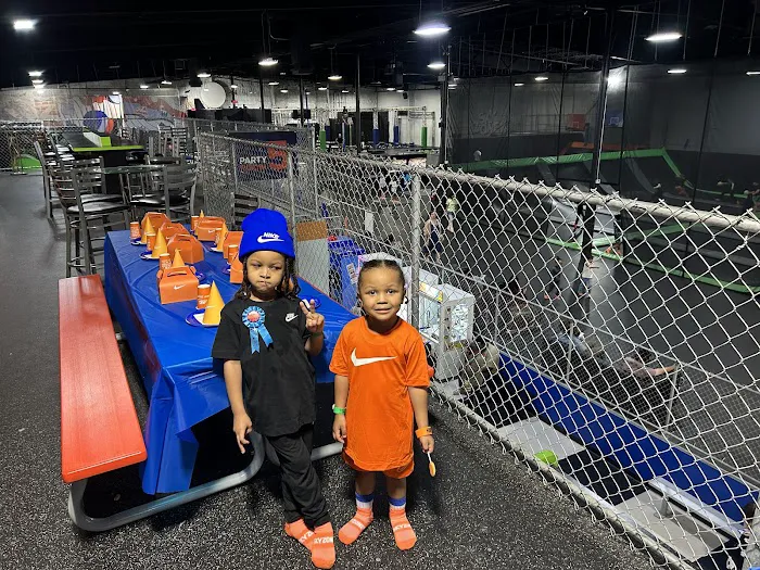 Sky Zone Trampoline Park Picture 8