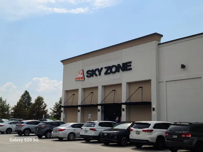 Sky Zone Trampoline Park Picture 8