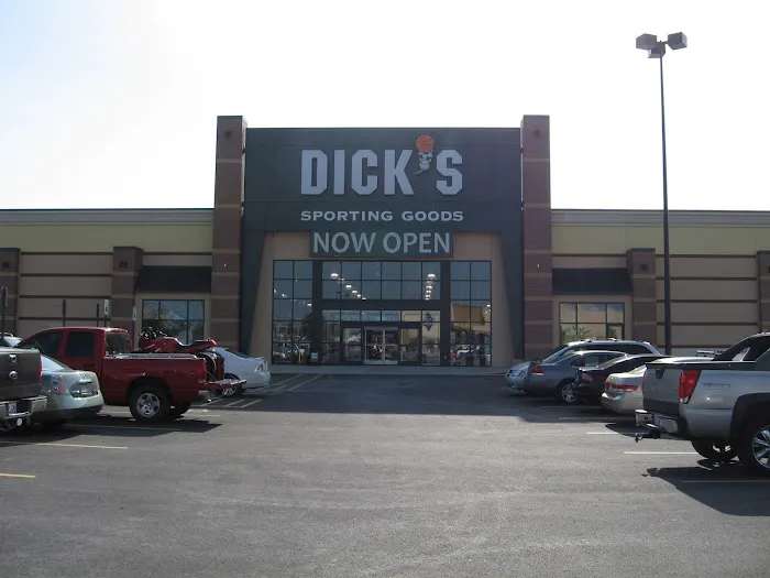 DICK'S Sporting Goods Picture 6