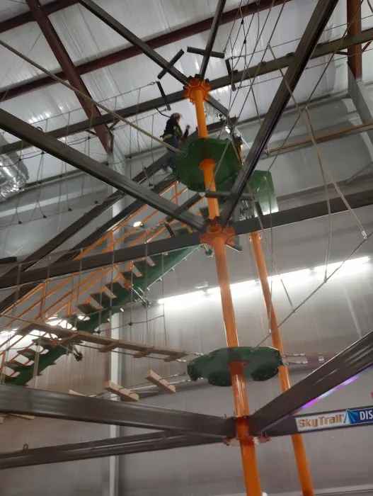 Trex Fun Spot Ropes/ZipLine/Gyroscope Picture 7