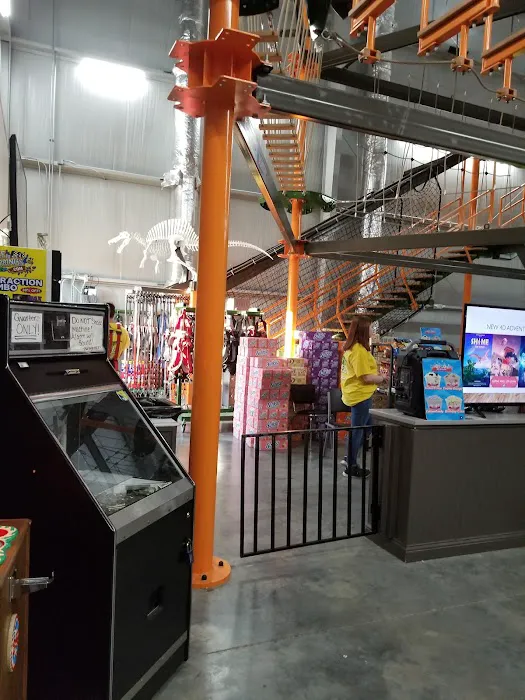 Trex Fun Spot Ropes/ZipLine/Gyroscope Picture 9