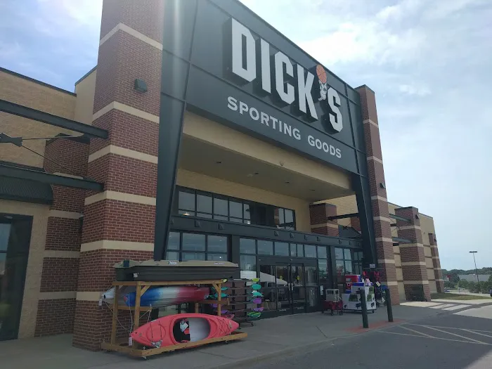 DICK'S Sporting Goods Picture 10