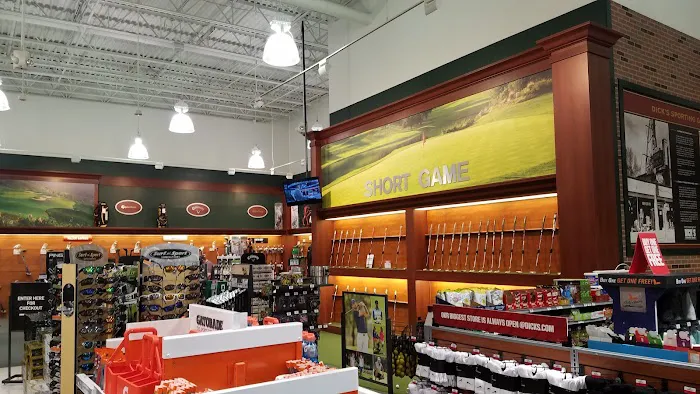 DICK'S Sporting Goods Picture 1
