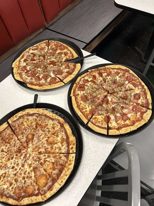 Chuck E. Cheese Picture 3