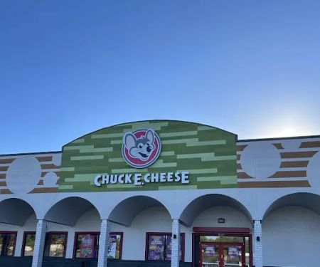 Chuck E. Cheese