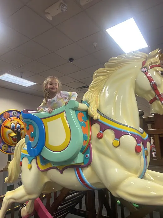 Chuck E. Cheese Picture 7
