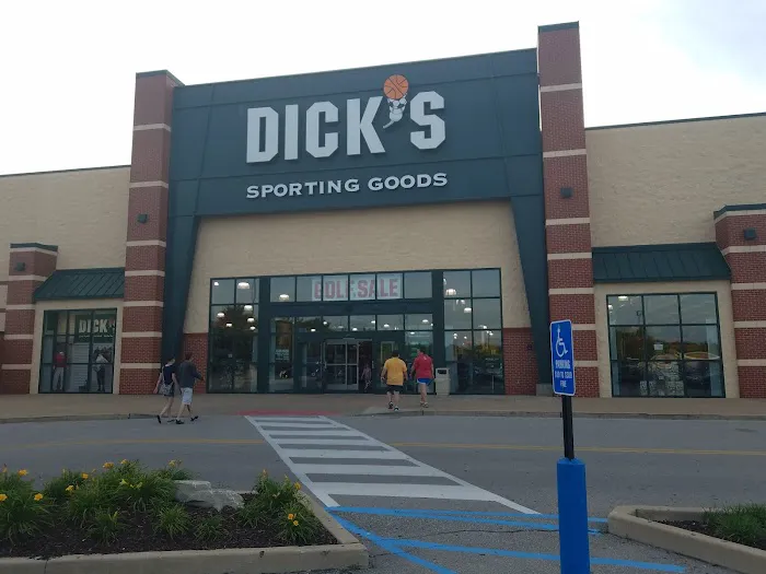 DICK'S Sporting Goods Picture 1