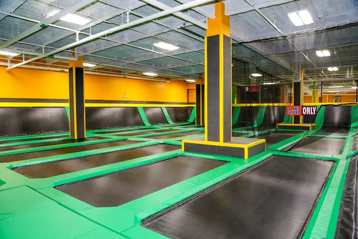 Sky Zone Trampoline Park Picture 5