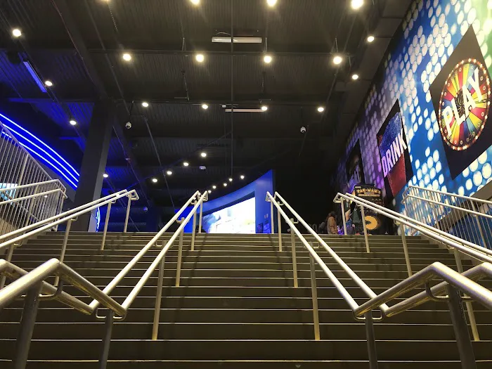 Dave & Buster's Wayne Picture 3
