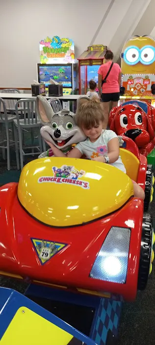 Chuck E. Cheese Picture 1