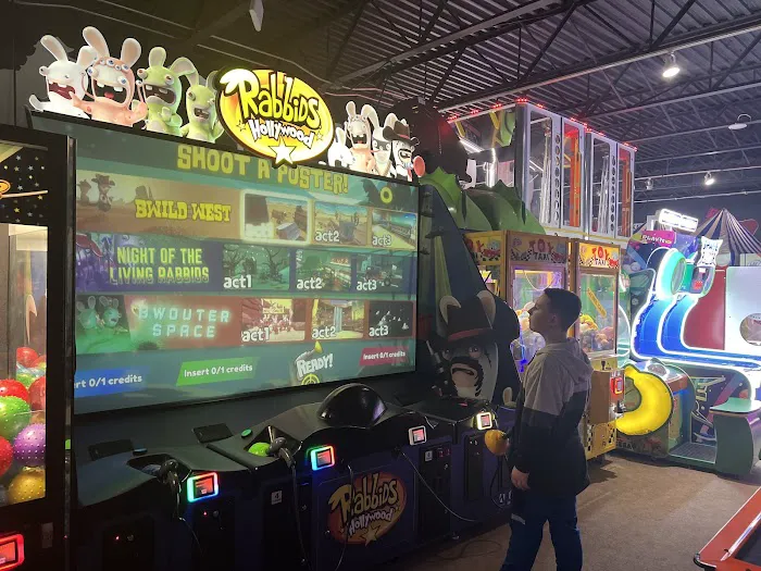 Fortress of Fun | Axe Throwing, Arcade, Bounce Houses, and More Picture 7