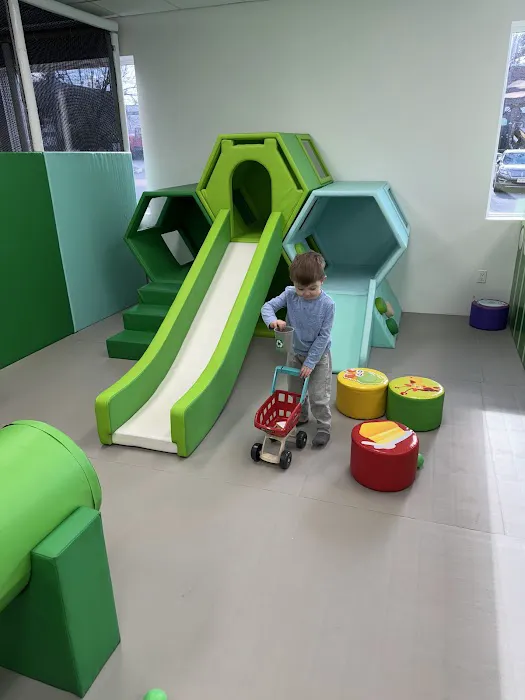 Appletree Playhouse Picture 1