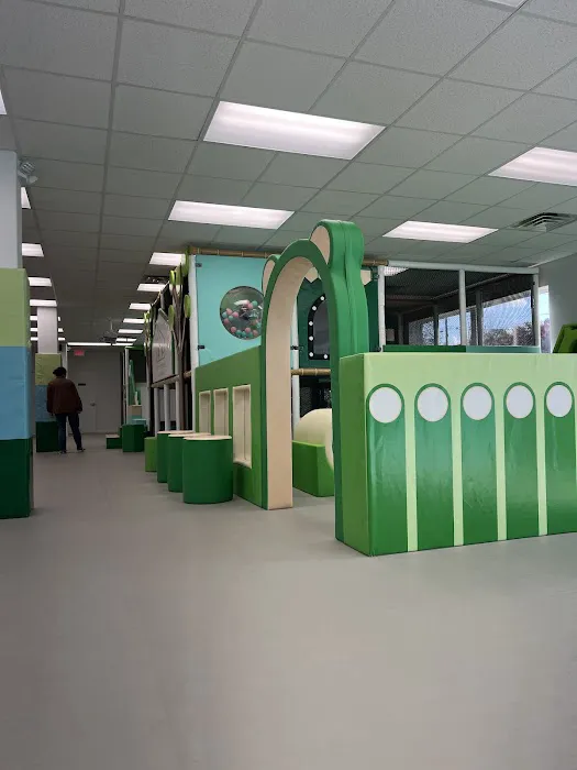 Appletree Playhouse Picture 2