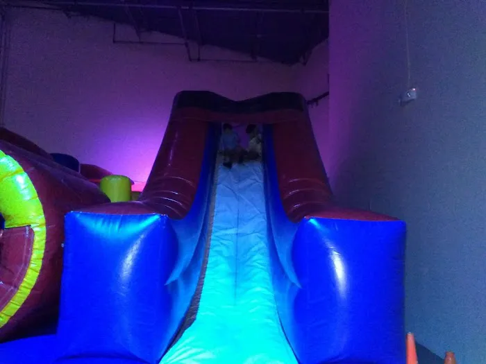 The Jumping Jungle Picture 9