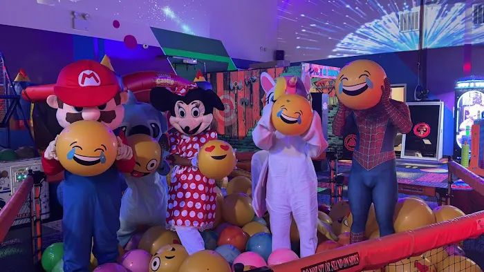 Max Adventures Kids Birthday Party Place Picture 2