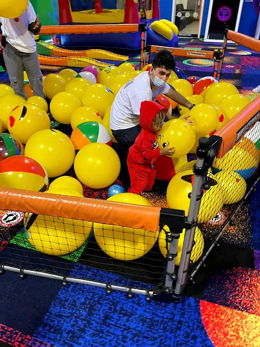 Max Adventures Kids Birthday Party Place Picture 9