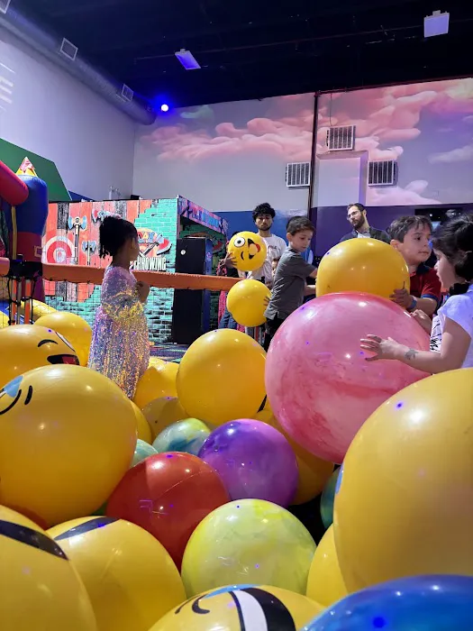 Max Adventures Kids Birthday Party Place Picture 1