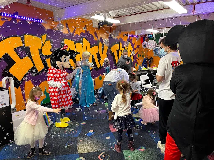 Max Adventures Kids Birthday Party Place Picture 3