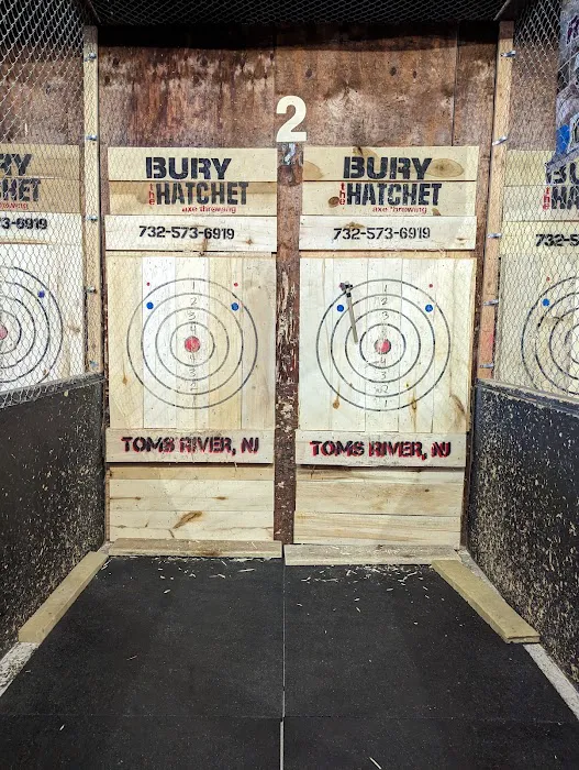 Bury the Hatchet Toms River - Axe Throwing Picture 6