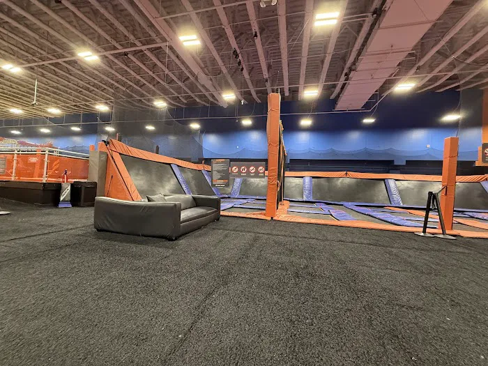 Sky Zone Trampoline Park Picture 4