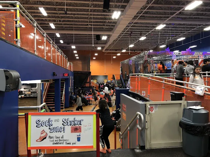 Sky Zone Trampoline Park Picture 9