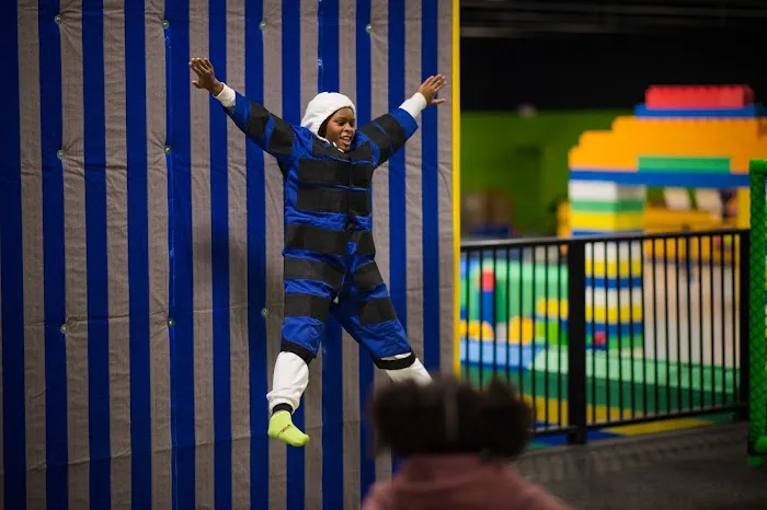 Funz Trampoline Park Hamden Picture 4