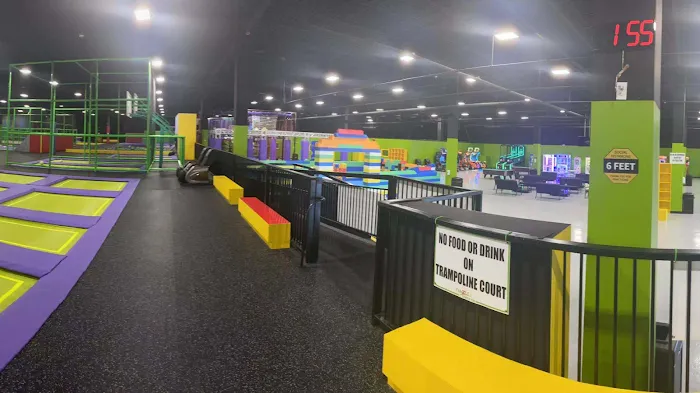 Funz Trampoline Park Hamden Picture 10