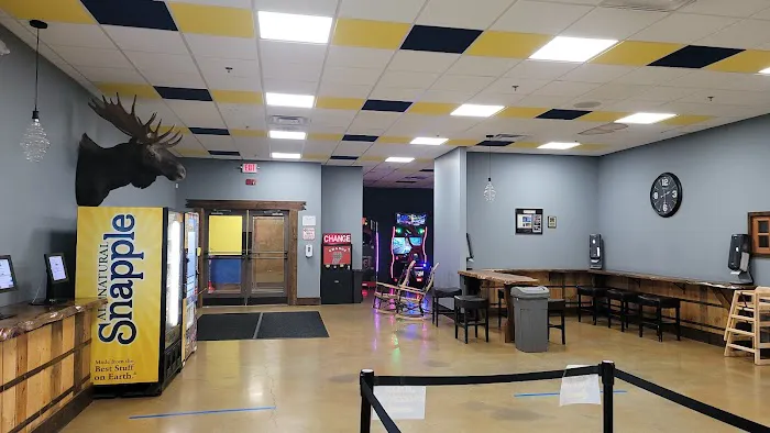 Extreme Air Indoor Trampoline Park Picture 8