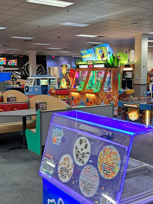 Chuck E. Cheese Picture 2
