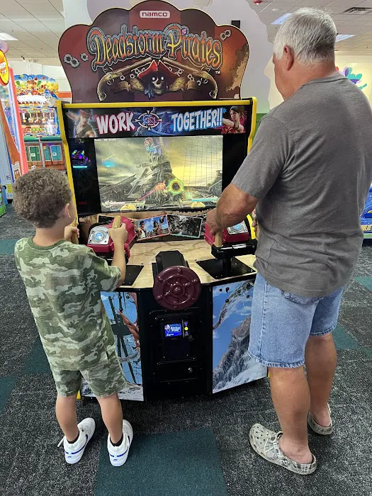 Chuck E. Cheese Picture 6