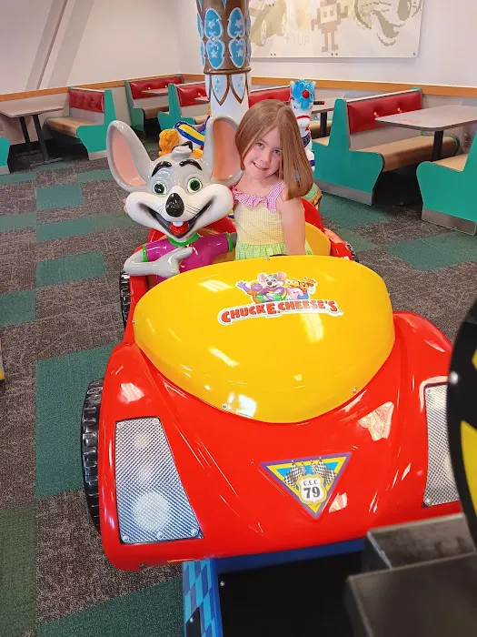 Chuck E. Cheese Picture 8