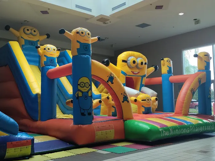 The Dinosaur Playground Bounce House Picture 3