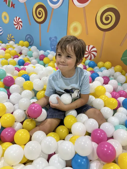 Candy Wonderland - Palm Bay Picture 4