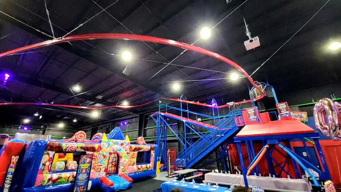 Jumpin Fun Inflata Park Picture 1