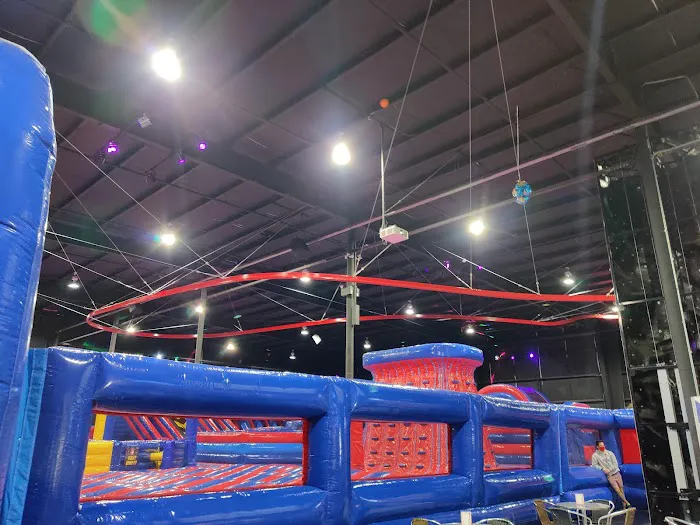 Jumpin Fun Inflata Park Picture 9
