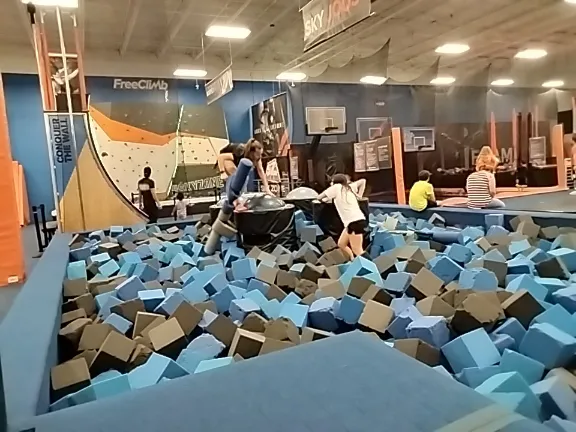 Sky Zone Trampoline Park Picture 4