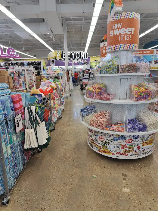 Westbank Village Shopping Center Picture 5