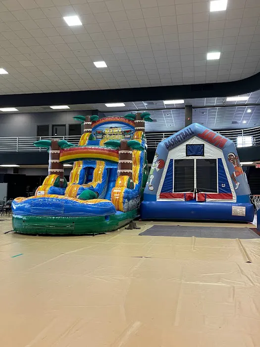 Spacejumpers Water slides Picture 6