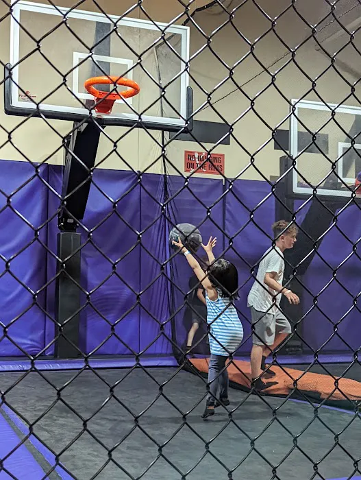 Jumpin' Addiction Trampoline Park Picture 5