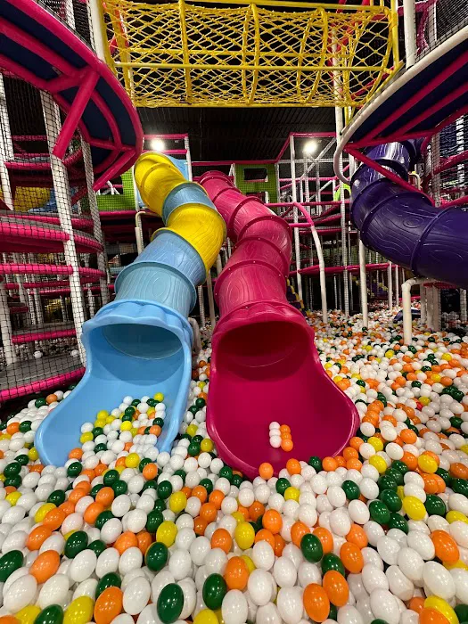 Funcity Trampoline and Adventure Park Picture 8