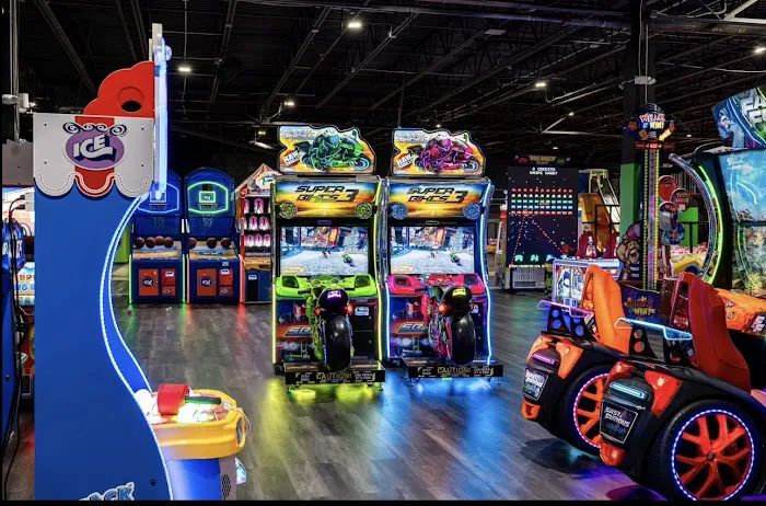 Funcity Trampoline and Adventure Park Picture 8