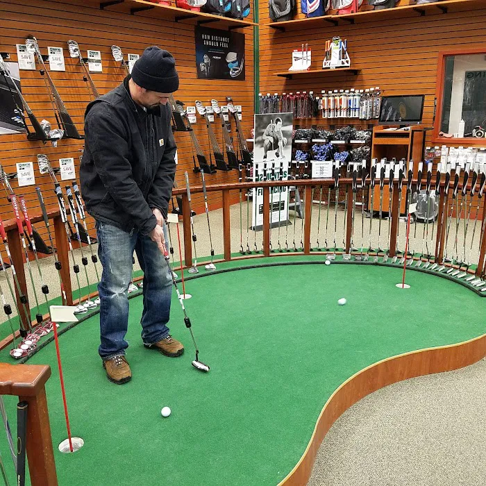 DICK'S Sporting Goods Picture 2