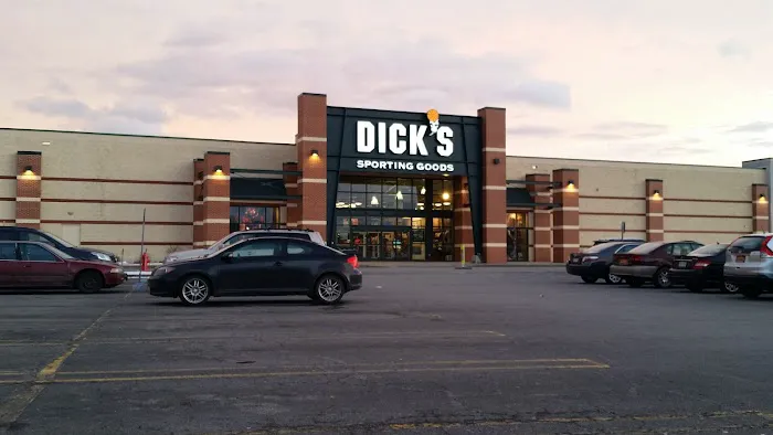 DICK'S Sporting Goods Picture 5