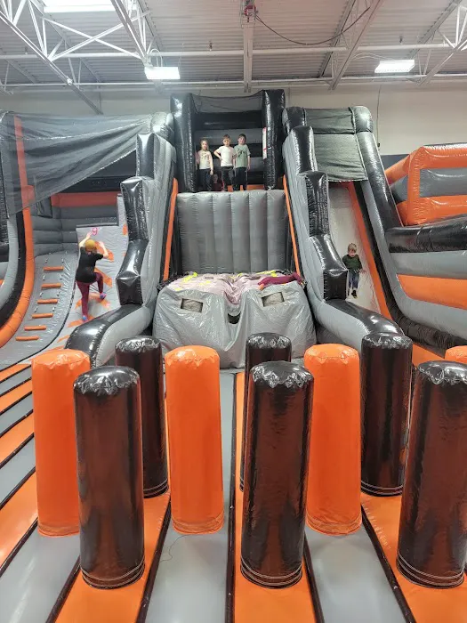 Sky Zone Trampoline Park Picture 5