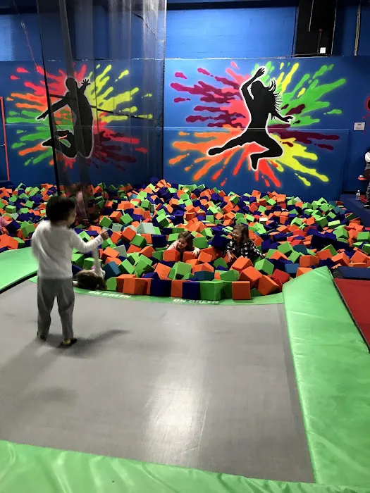 Bounce! Family Entertainment Center Picture 4