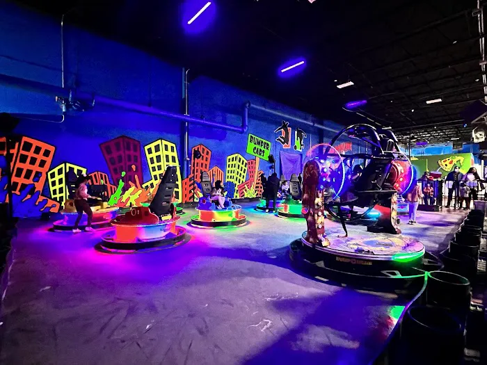 Bounce! Family Entertainment Center Picture 8