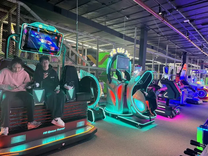Max Funland Picture 8